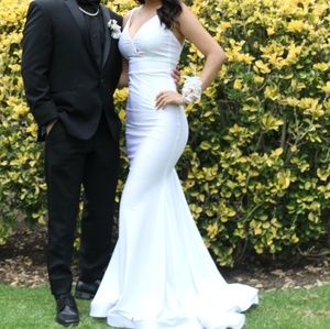 White evening gown dress.